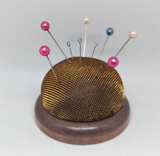 Швейные и вышивальные иглы - Подушка для иголок Швейные и вышивальные иглы - Подушка для иголок