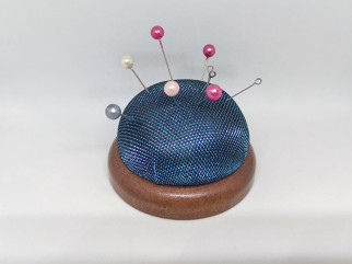 Швейные и вышивальные иглы - Подушка для иголок Швейные и вышивальные иглы - Подушка для иголок